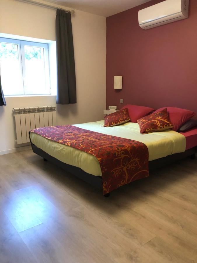 Bed and Breakfast La Ferme Du Bonheur Arbigny Esterno foto