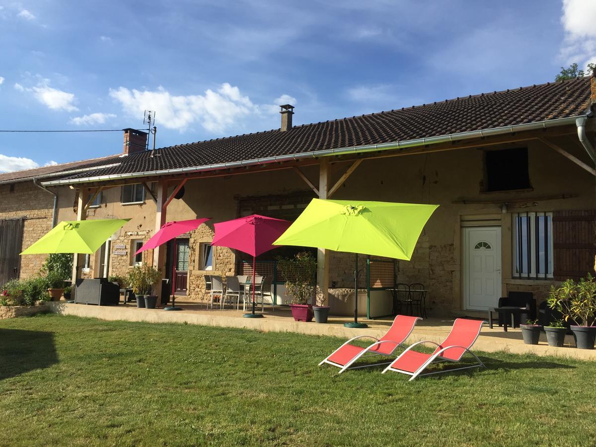 Bed and Breakfast La Ferme Du Bonheur Arbigny Esterno foto